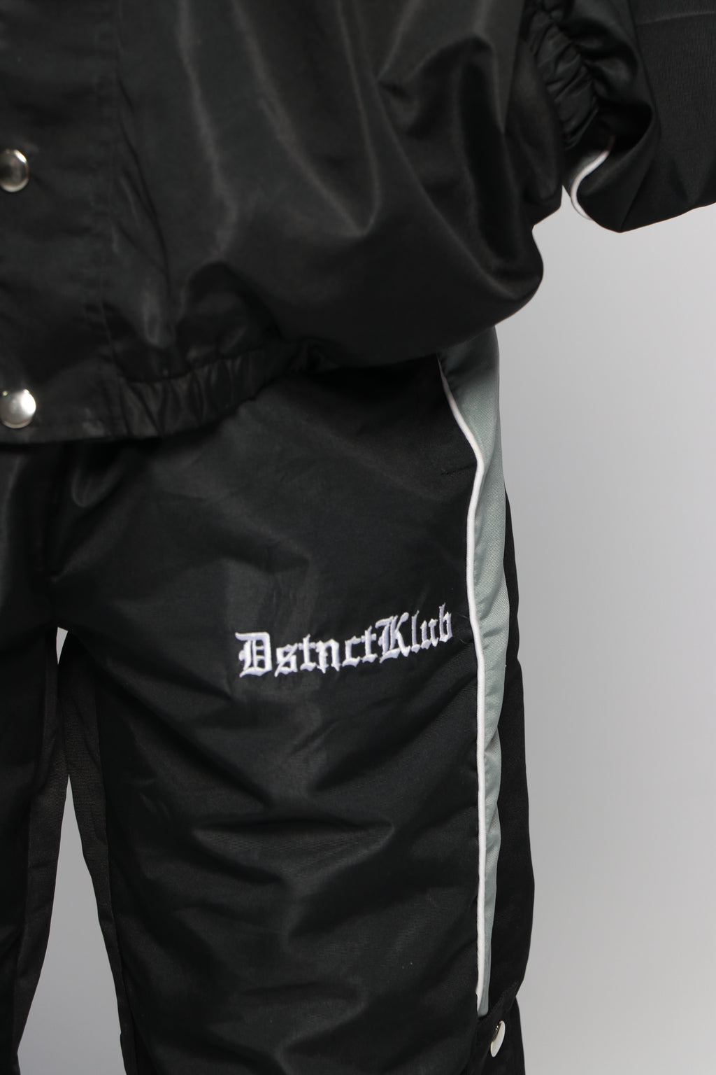 Black "DK" Weatherset